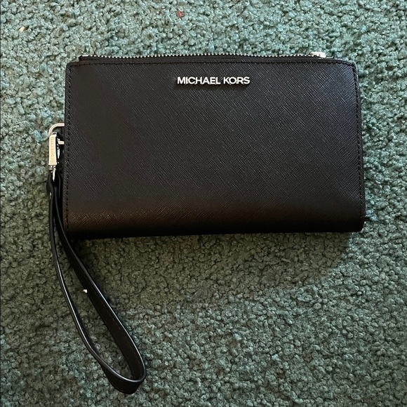 Michael Kors Black Leather Wristlet - Picture 1 of 3